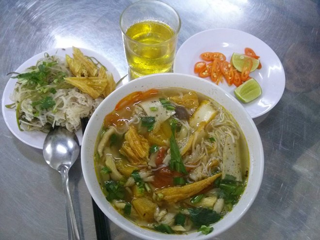 Noodles from Com Chay Binh An in Ho Chi Minh City